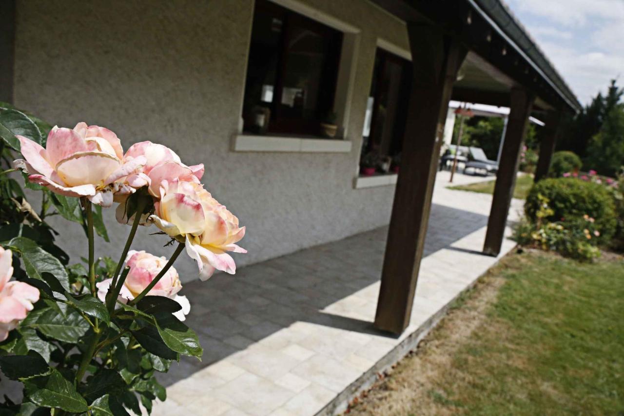 Le Clos Leonard Amboise Exterior photo